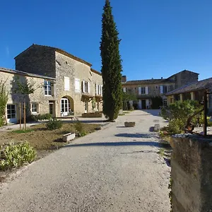 https://prieure-de-grignan.hotels-rhonealpes.com