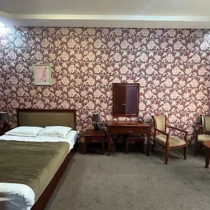 hotel-javakhishvili.alltbilisihotels.com/