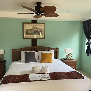 https://on-the-mekong-resort-luang-prabang.hotelsluangprabang.com